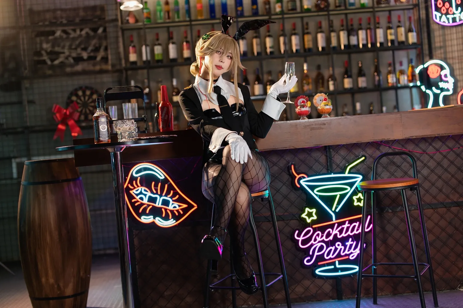 [Ade cosplay] Goddess of Victory: Nikke, Bunny Girl in a Neon Bar - Image 6