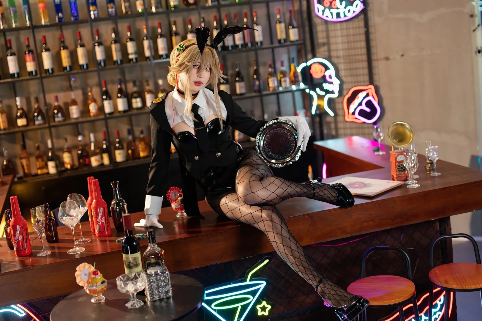 [Ade cosplay] Goddess of Victory: Nikke, Bunny Girl in a Neon Bar - Image 7
