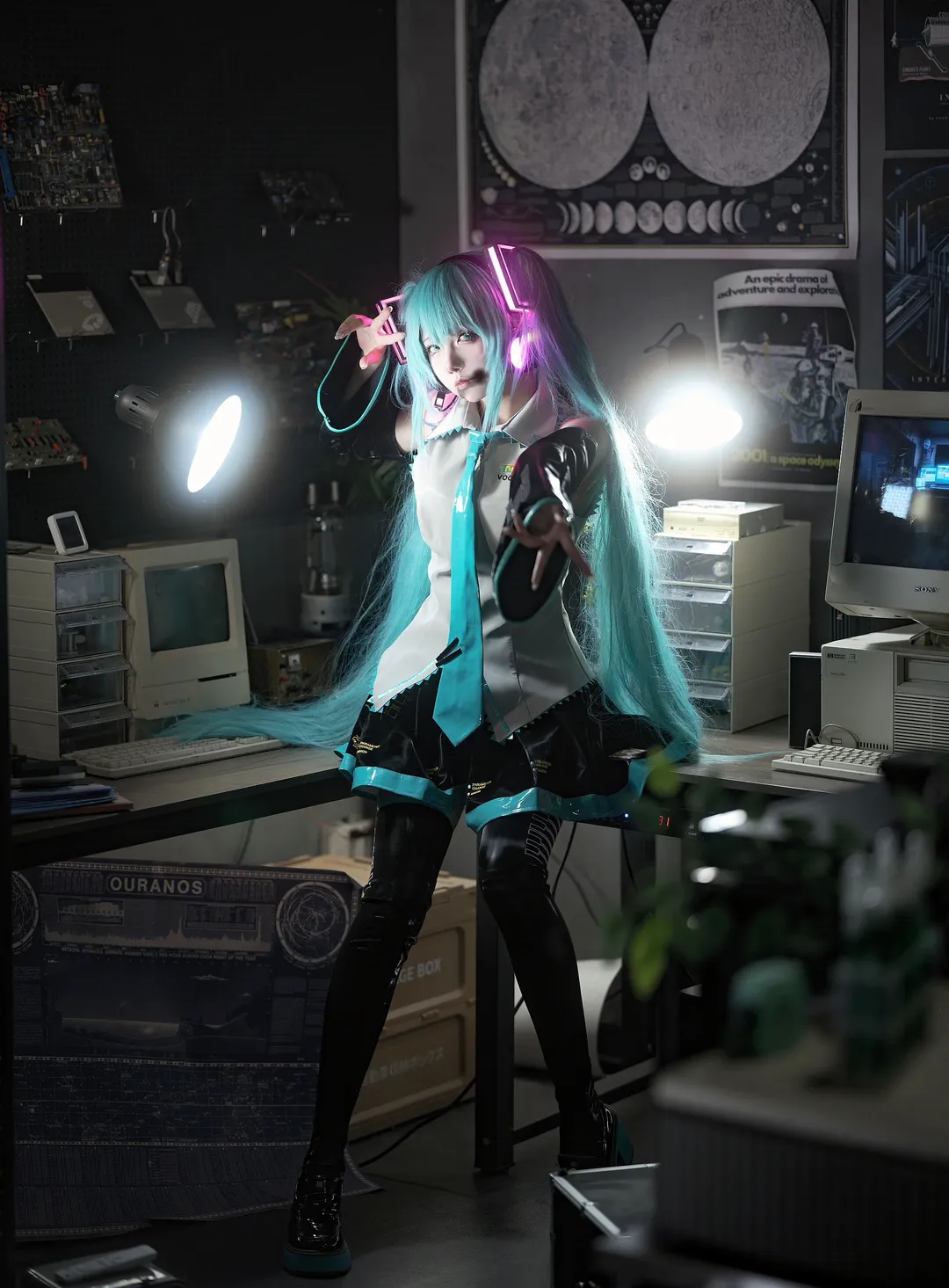 【初音未来cos】在复古机房重拍初始之音