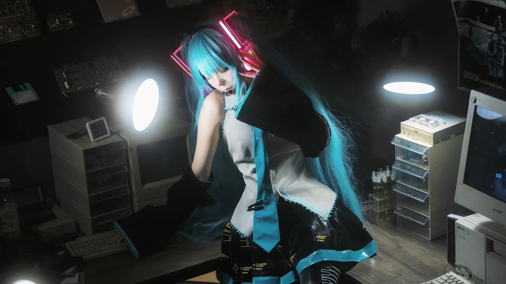 【初音未来cos】在复古机房重拍初始之音 - 第 4 张