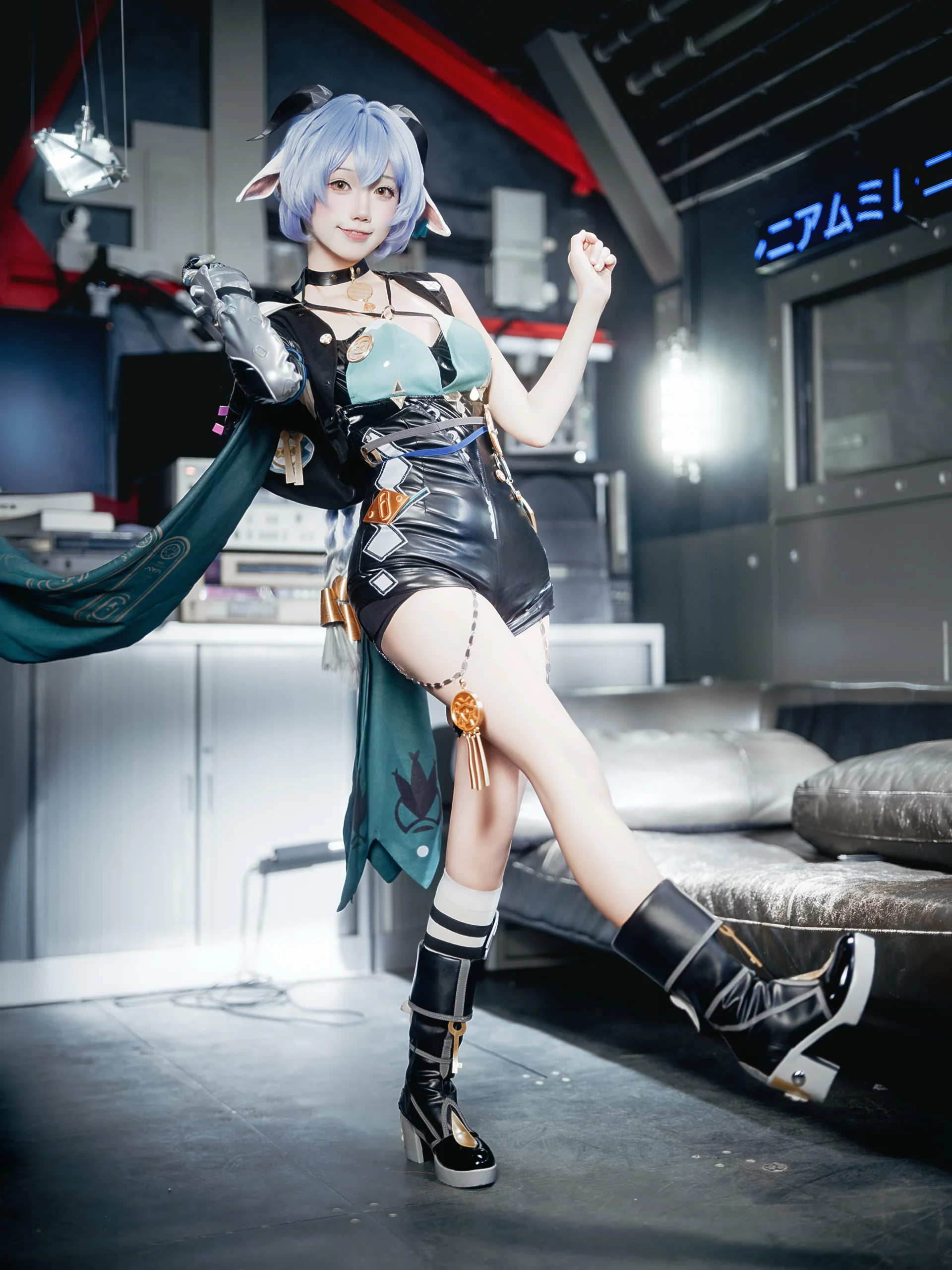 【盧西婭cos】絕區零的科技與幻想，在這套造型裡具象化了 - 第 5 張