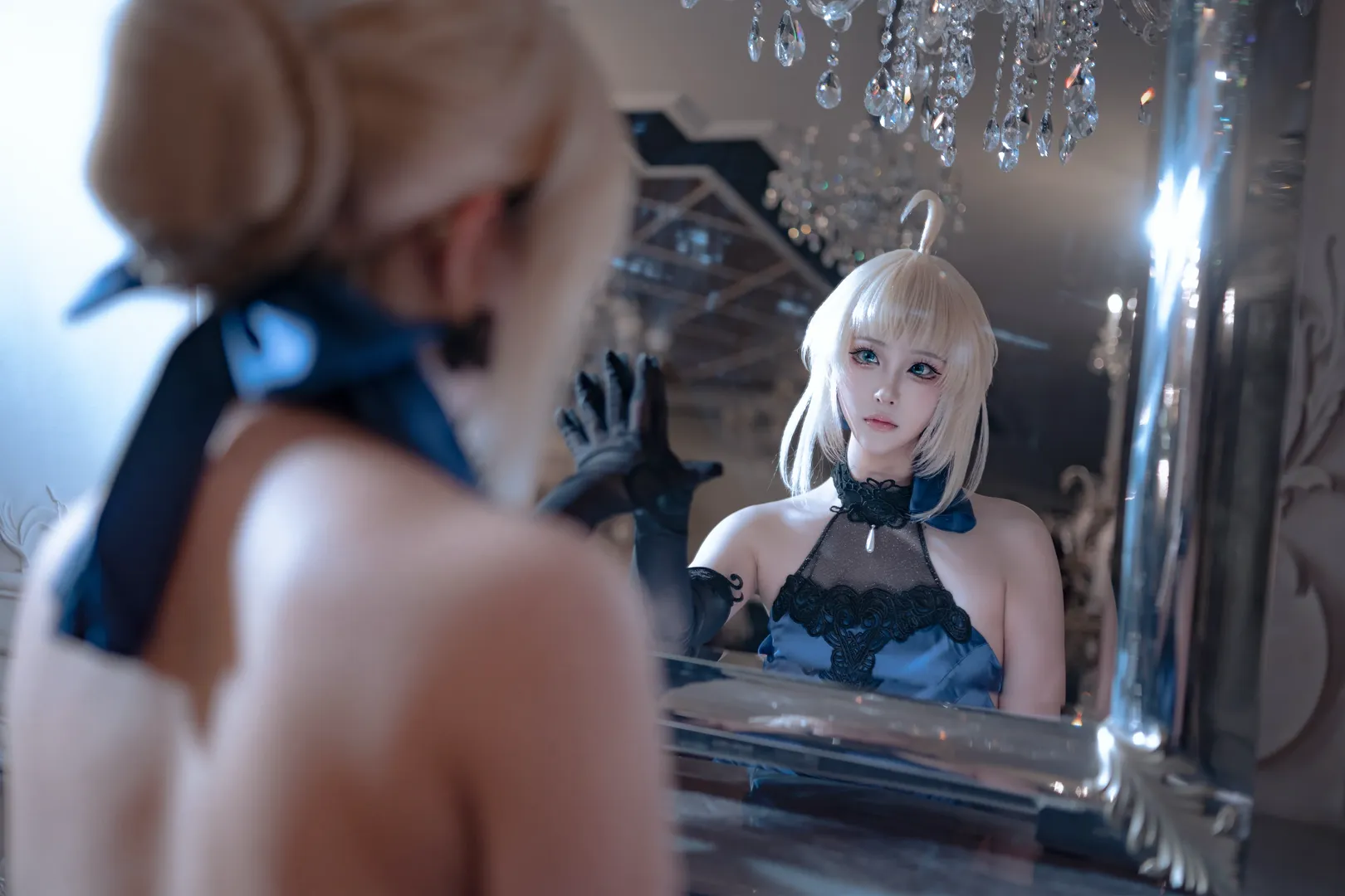 【阿尔托莉雅cos】Fate里的吾王，镜面折射出清冷与威严 - 第 2 张