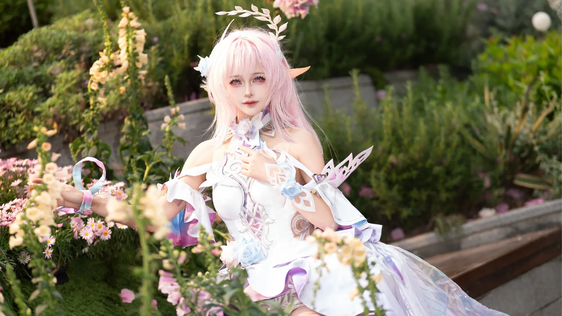 [Cyrene Cosplay] Dreamy Light and Shadow of Omphalos in Honkai: Star Rail - Image 2