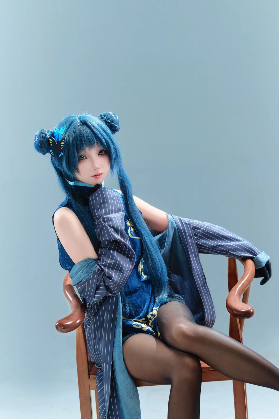 【キサキ コスプレ】ブルーアーカイブの優雅な少女、黒タイツとチャイナドレスの完璧な融合 - 2 枚目