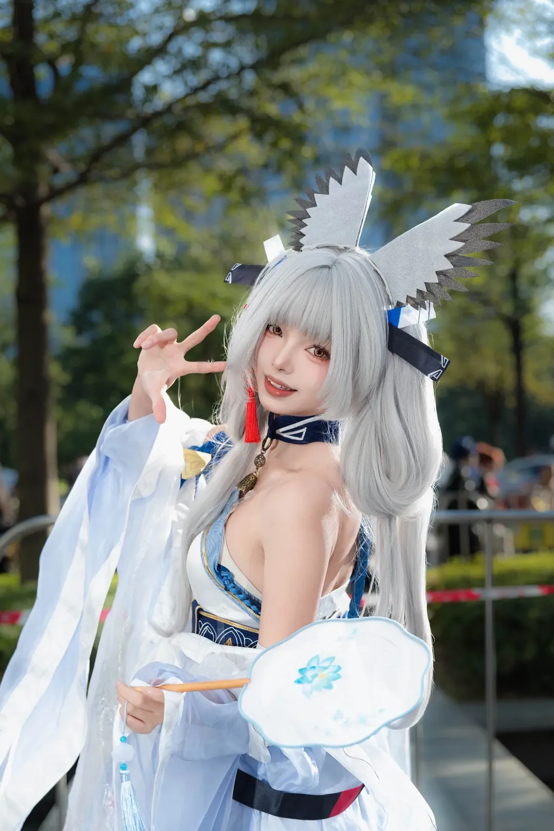 【白麵鴞cos】明日方舟撫雲間，冬日暖陽下的輕盈感 - 第 9 張