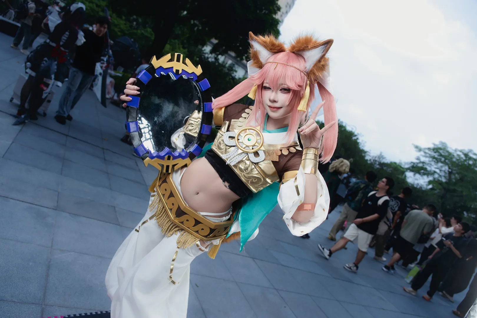 [Tamamo no Mae cosplay] Arts Shrine Maiden Fox in Fate/Grand Order: Convention Log - Image 2