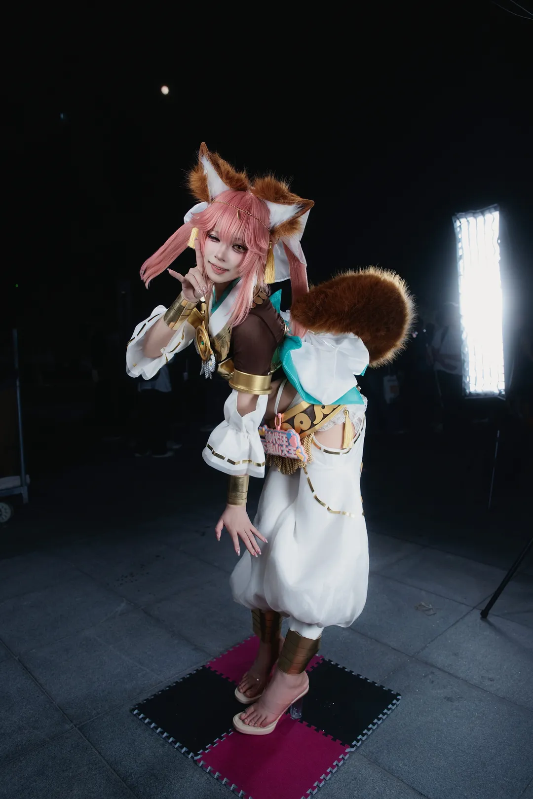 [Tamamo no Mae cosplay] Arts Shrine Maiden Fox in Fate/Grand Order: Convention Log - Image 9