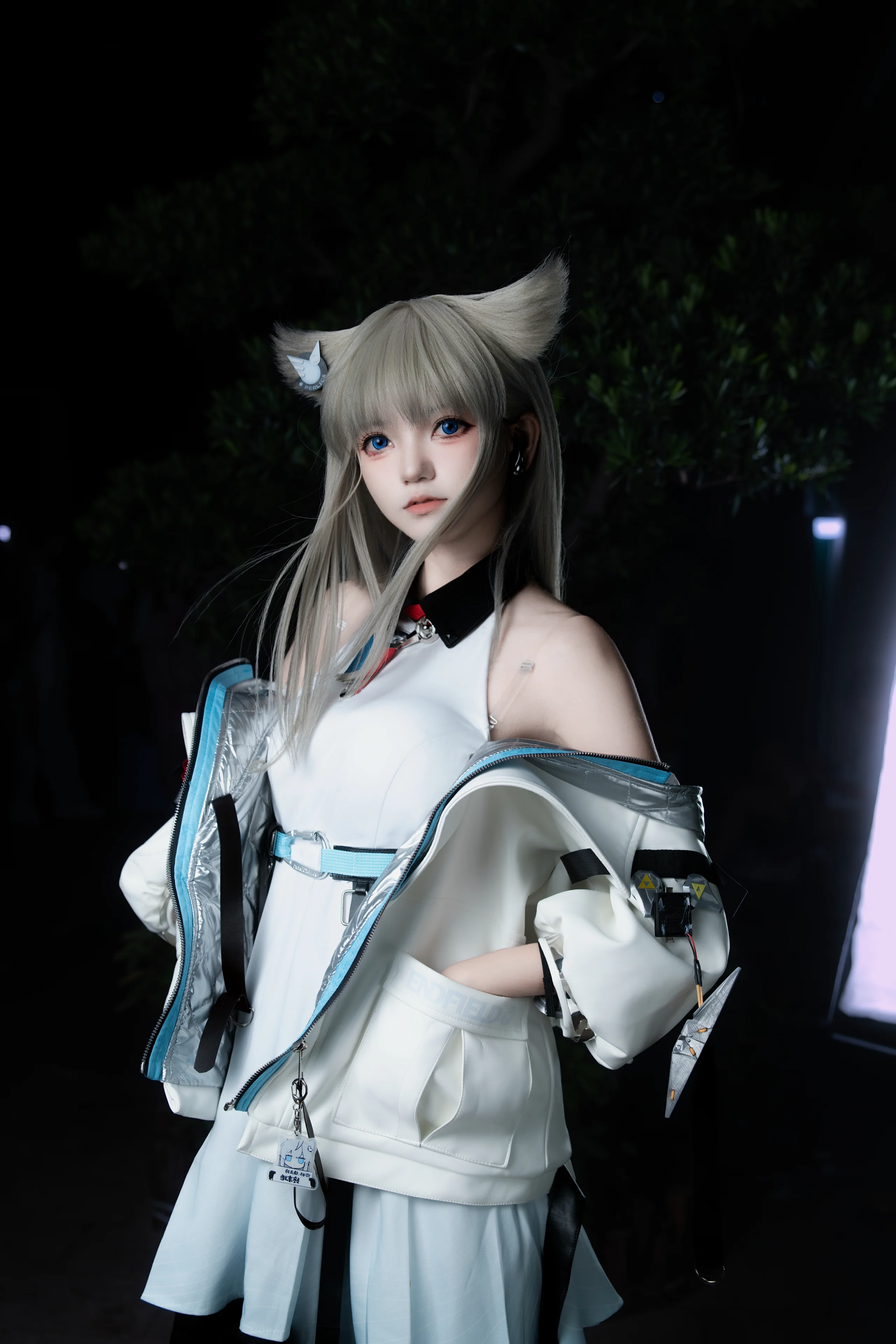 【佩丽卡cos】终末地，深夜场外的机能风漫步 - 第 4 张
