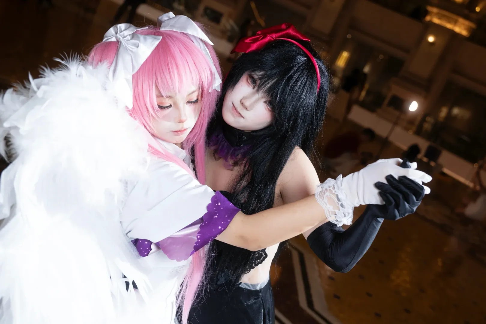 [Madoka cosplay] Puella Magi Madoka Magica: Light, Shadow, and Moments of Bond at the Louvre - Image 1