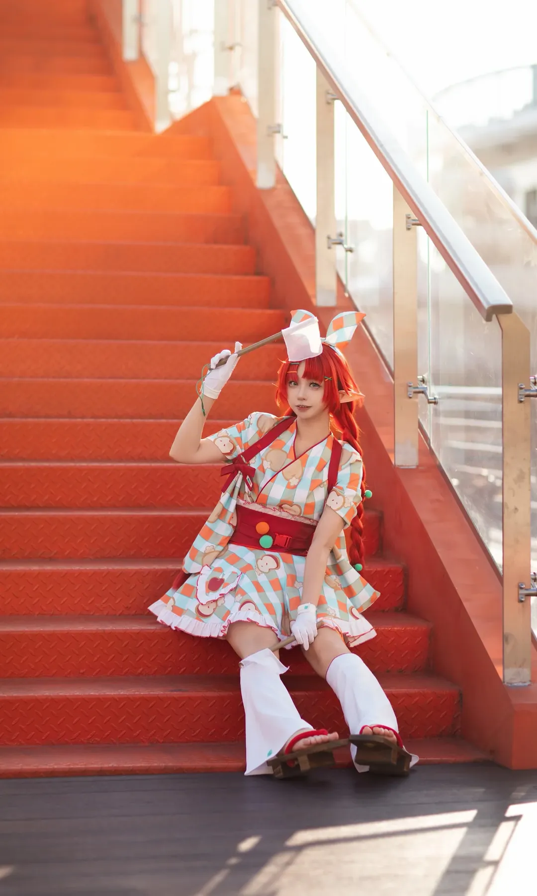 【桃金娘cos】明日方舟未许之地的红楼梯拍摄 - 第 2 张