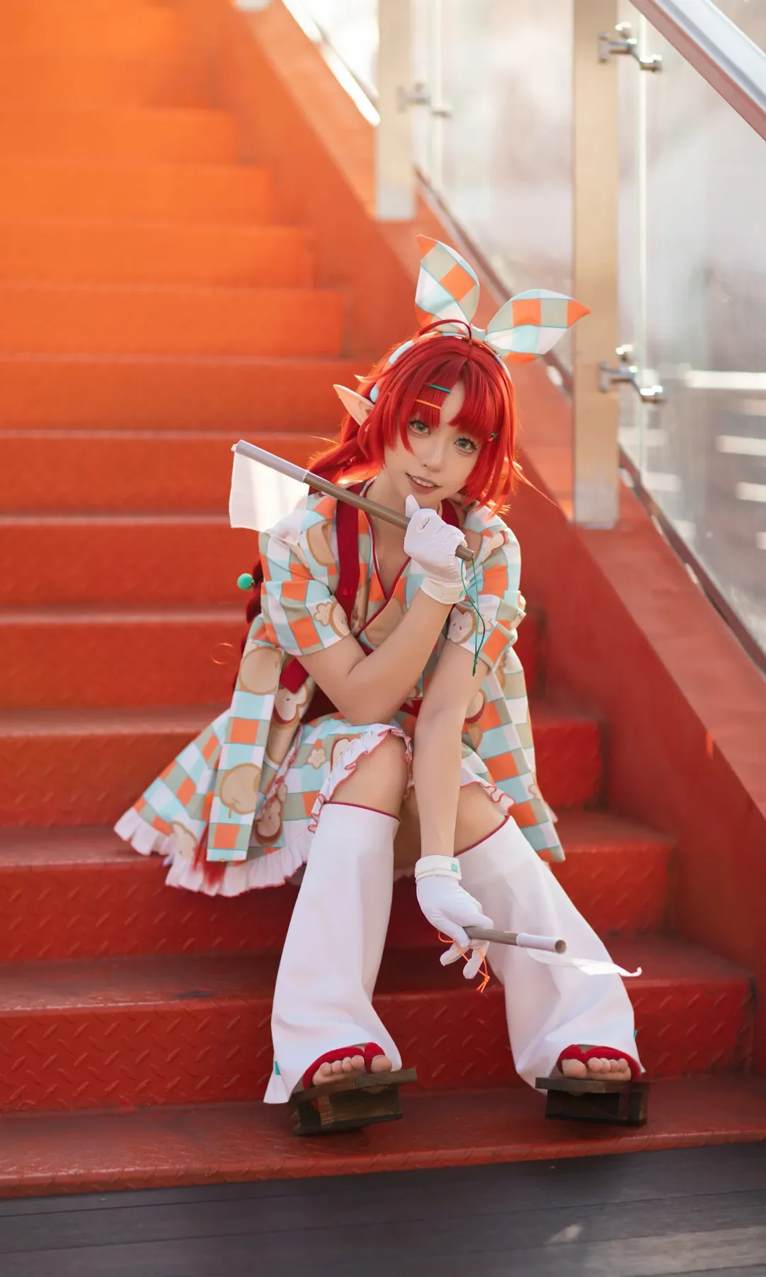 【桃金娘cos】明日方舟未许之地的红楼梯拍摄 - 第 3 张