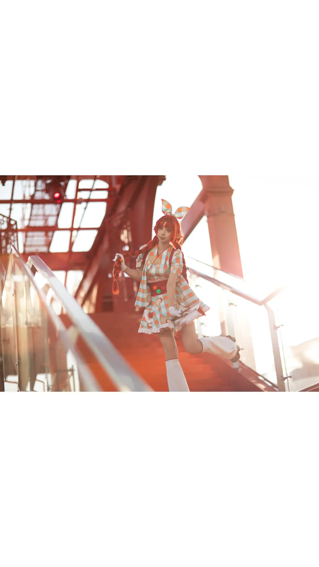 【桃金娘cos】明日方舟未许之地的红楼梯拍摄 - 第 5 张