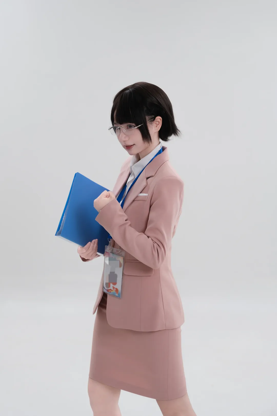 【OLファッション】通勤に使えるオフィス風スタイル、実践的なポーズ参考をシェア - 2 枚目