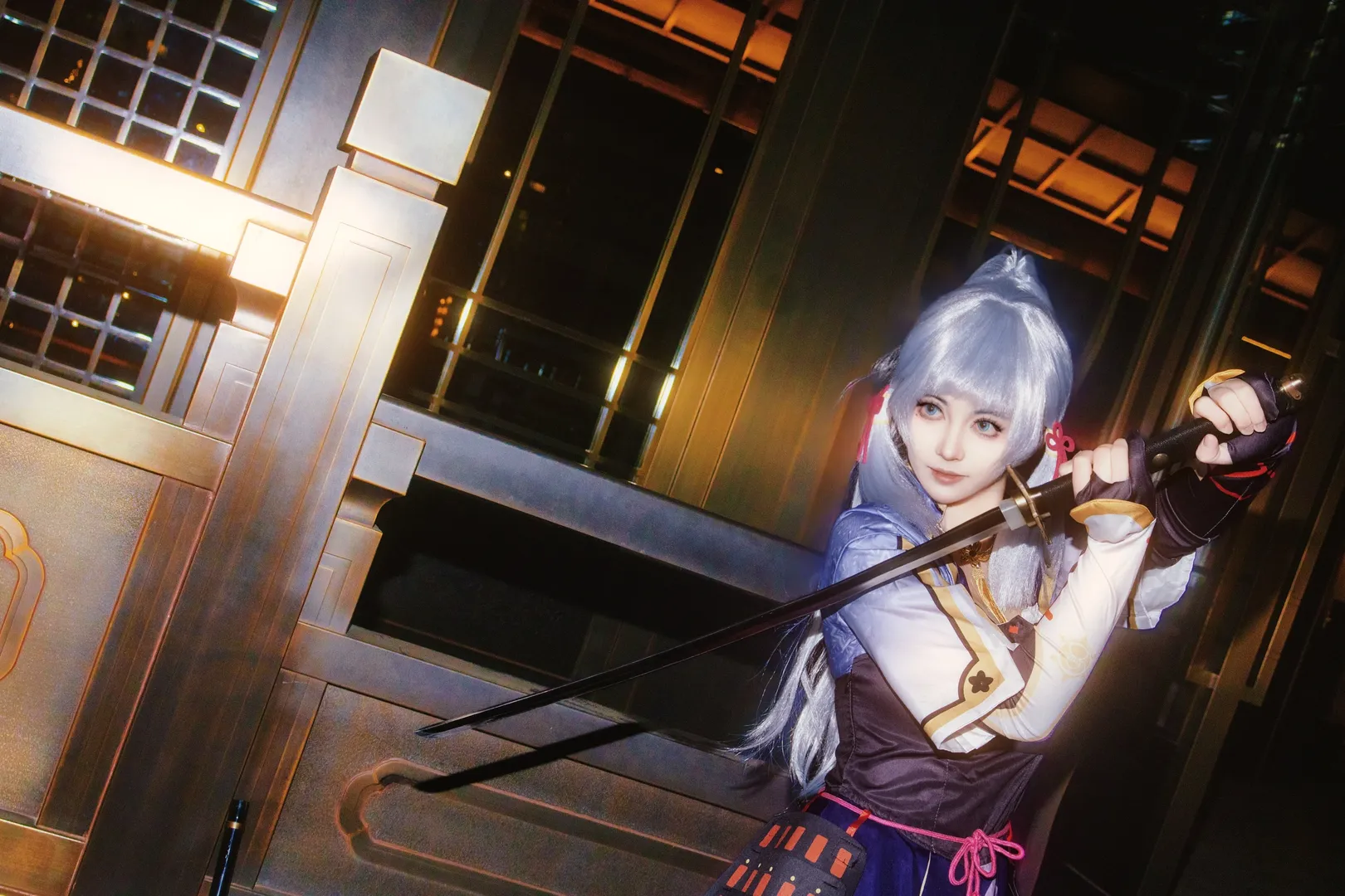 【Kamisato Ayaka cosplay】Embodying Both Kendo and Tea Ceremony: Savoring Settled Elegance and Sharpness - Image 1