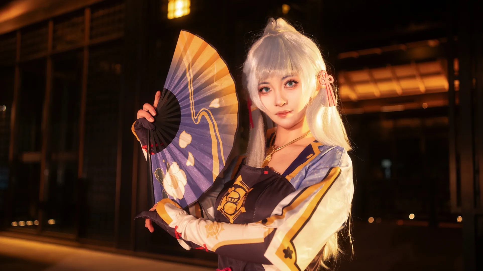 【神里绫华cos】夜色和风，折扇轻拂 - 第 1 张
