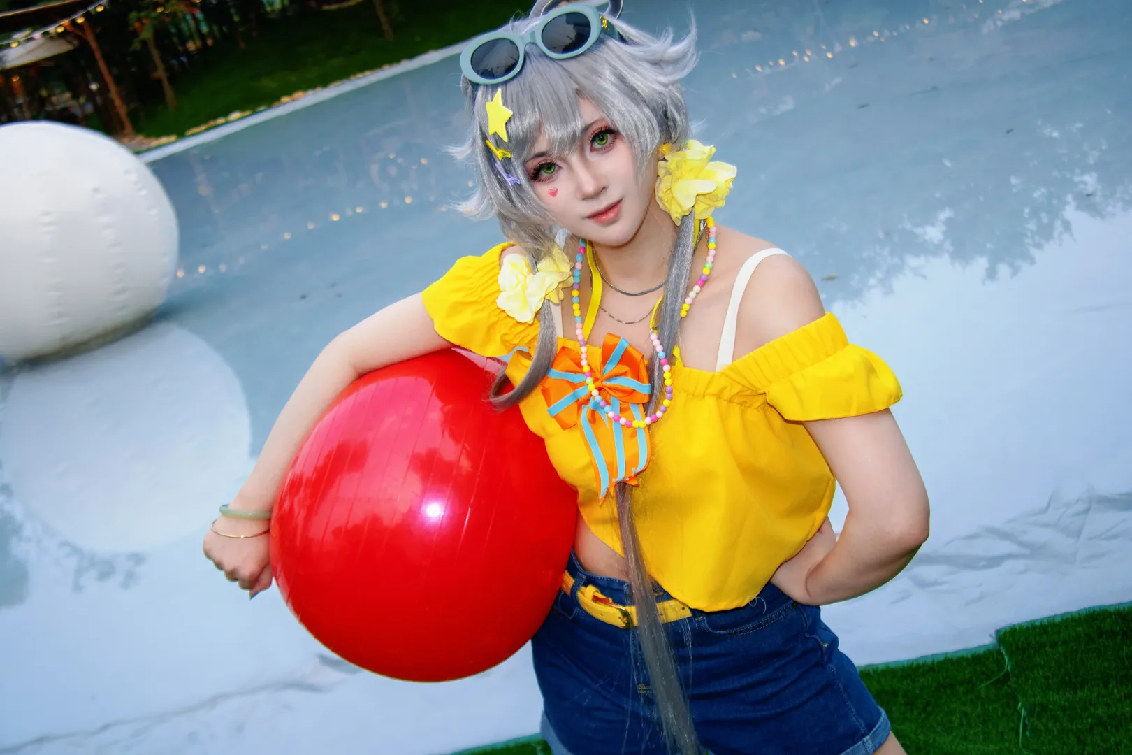 【洛天依 コスプレ】夏の爽やかスタイル、元気いっぱいの水辺アウトドア撮影 - 1 枚目