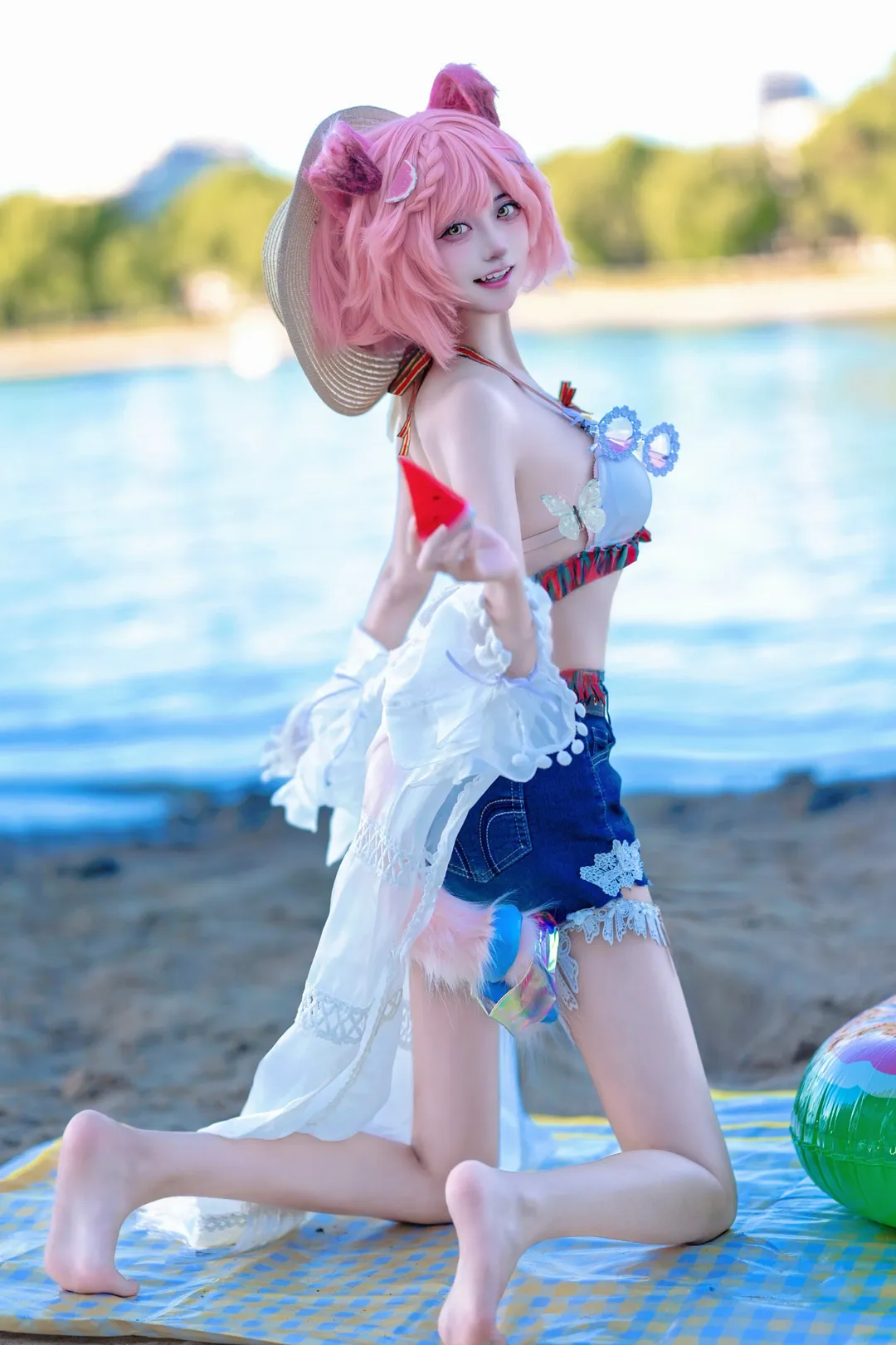 【澄闪cos】夏日海边，明日方舟的西瓜泳装特辑
