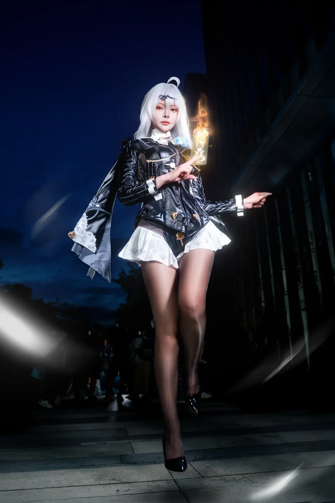 【儀玄 コスプレ】『ゼンレスゾーンゼロ』CICFイベント、師匠衣装の圧倒的な質感が炸裂 - 2 枚目
