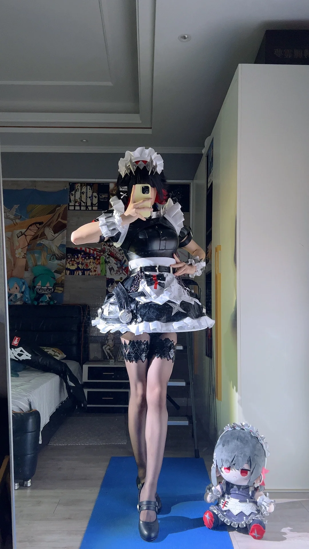 【艾莲乔cos】绝区零维多利亚家政的日常穿搭分享 - 第 1 张