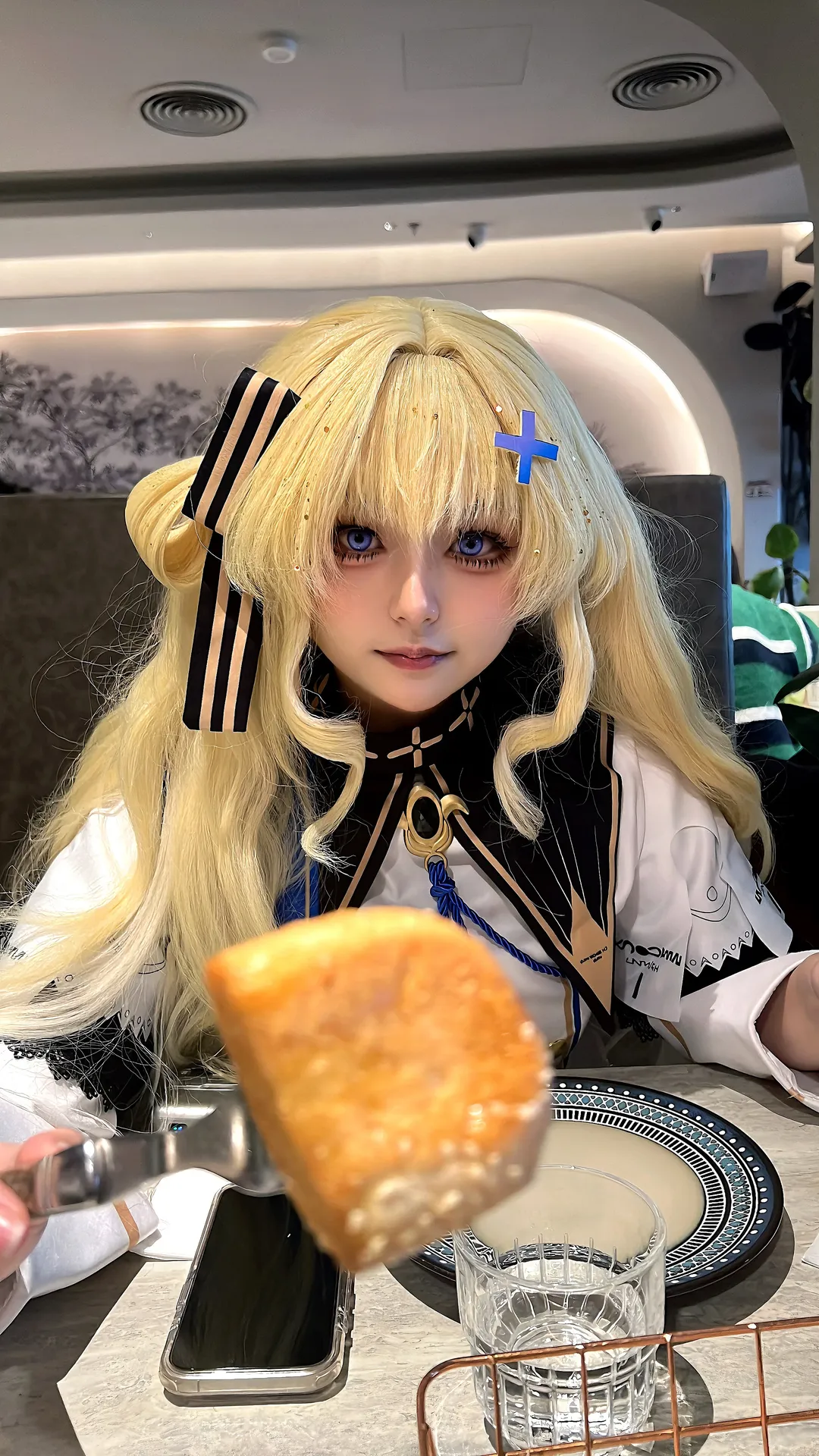 【カフカ コスプレ】『崩壊：スターレイル』と『鳴潮』のコラボ、今日分の二倍の楽しさ - 2 枚目