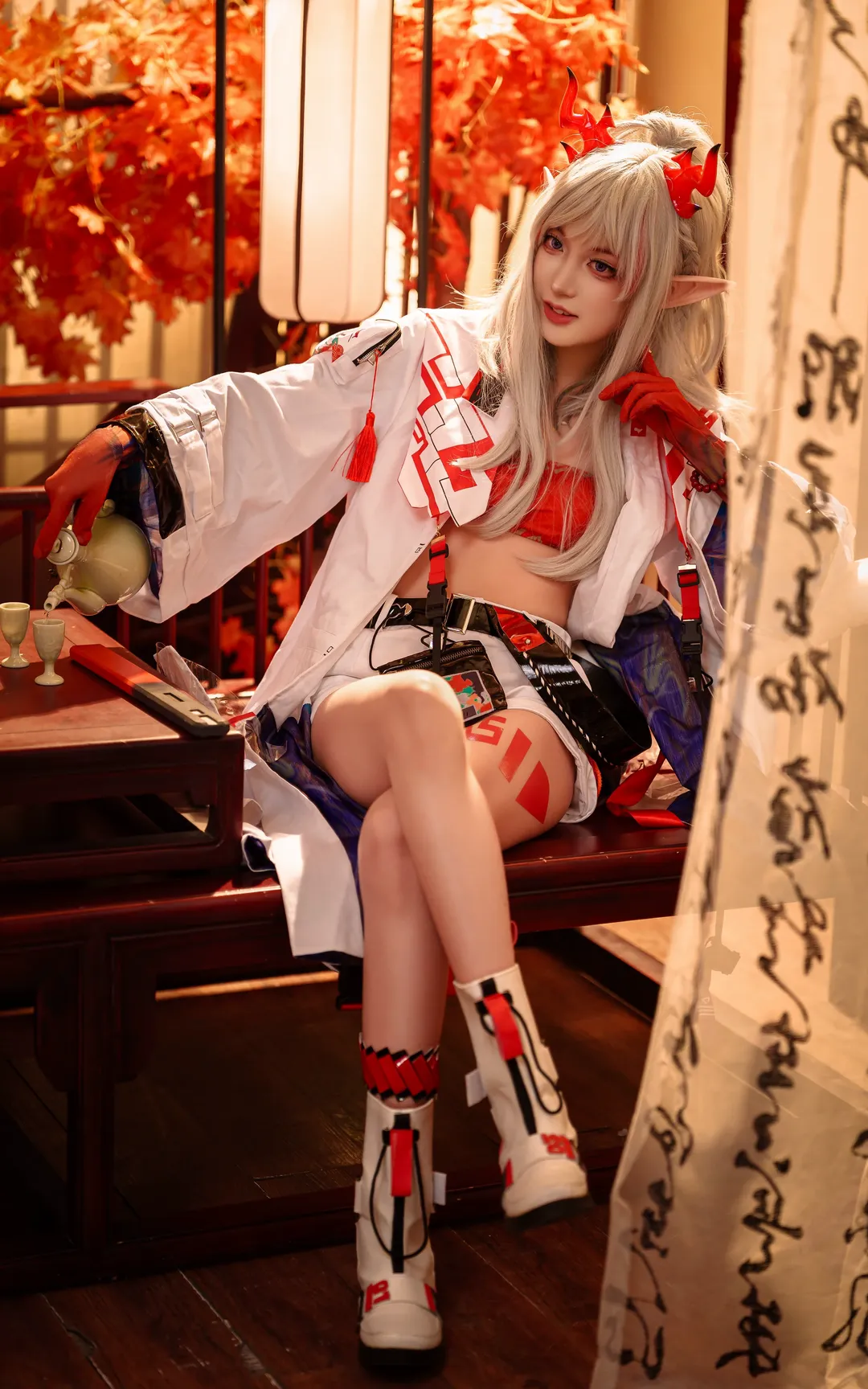 【年cos】明日方舟，新中式茶室裡的紅白風華