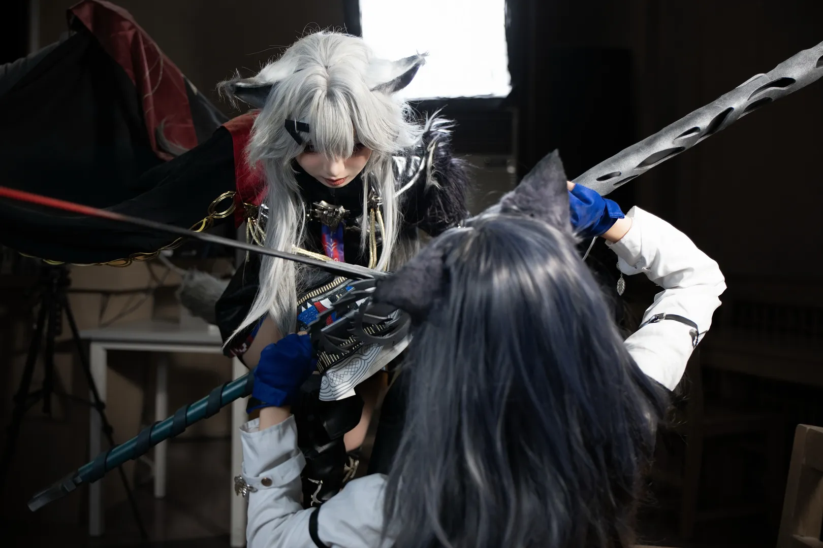 【血掟テキサス＆荒廃ラップランド コスプレ】アークナイツ 双狼が見せる同じ日の異なる表情 - 4 枚目