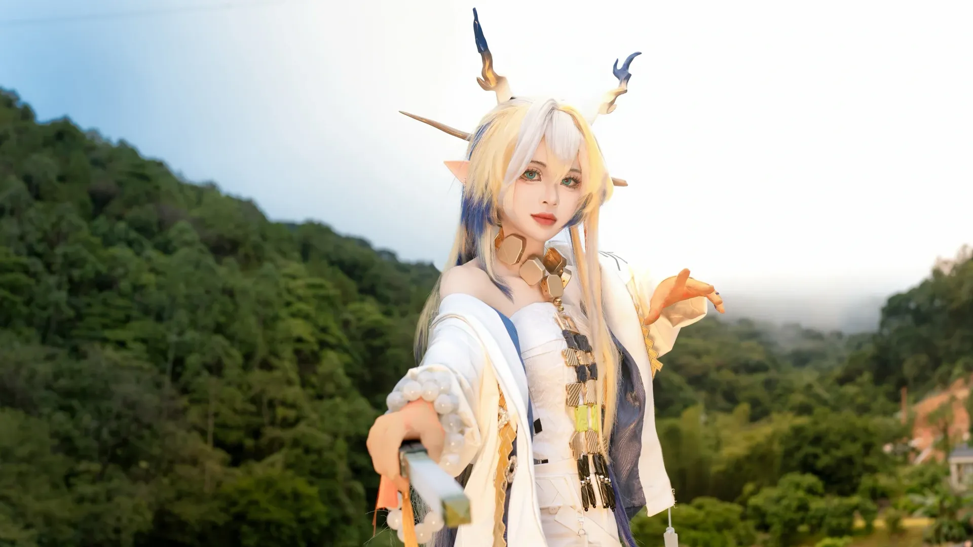 【黍cos】明日方舟金黄色的麦田和夜景人像的绝佳搭配 - 第 2 张