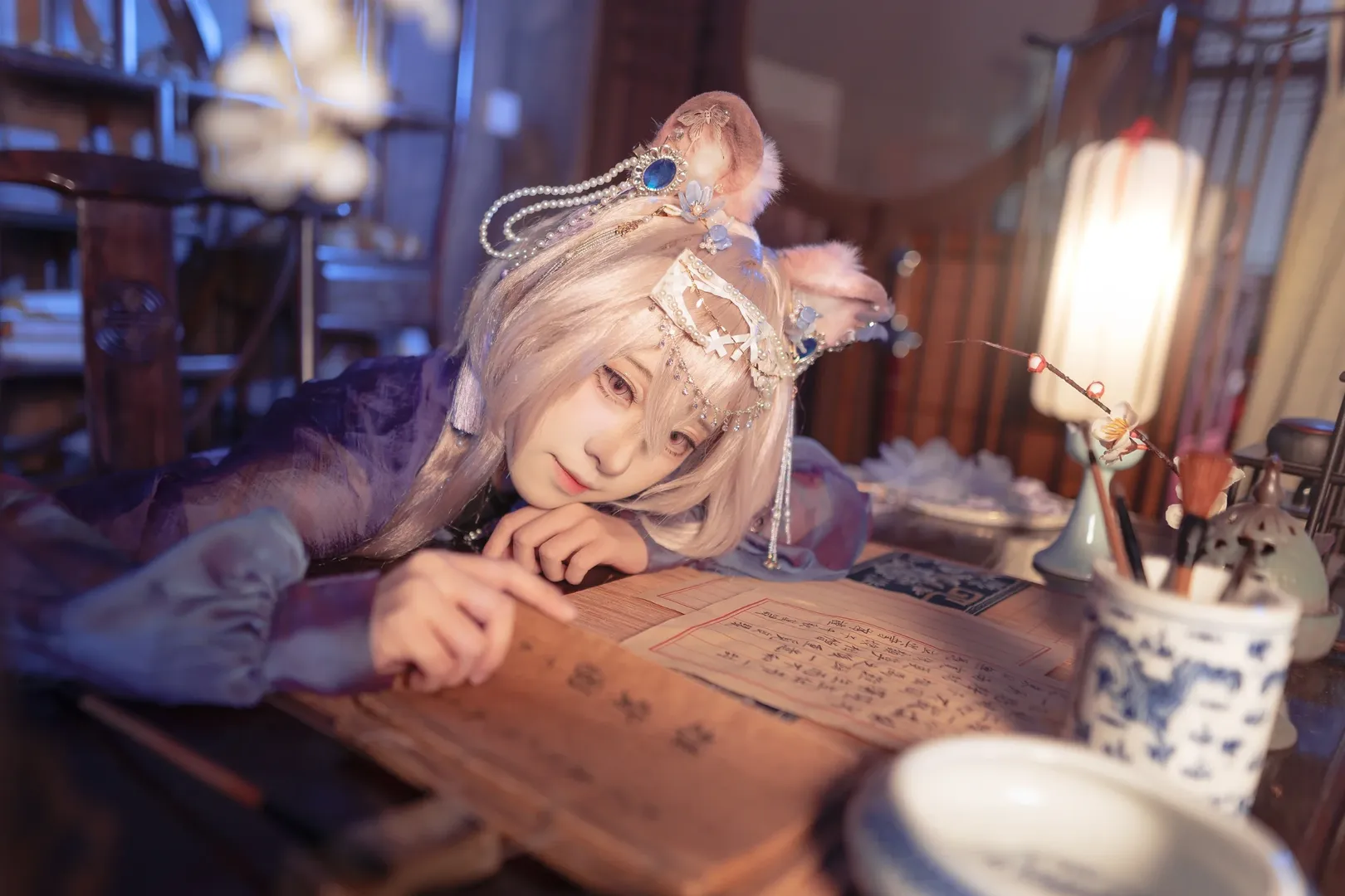 【林雨霞cos】明日方舟古風書房中的執筆研墨時刻 - 第 1 張