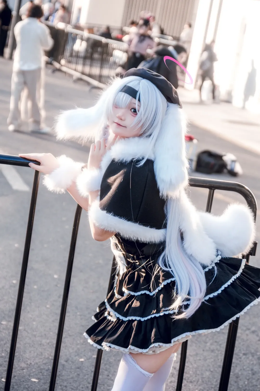 【プラナ コスプレ】ブルーアーカイブ ロップイヤー姿の愛らしい瞬間 - 2 枚目