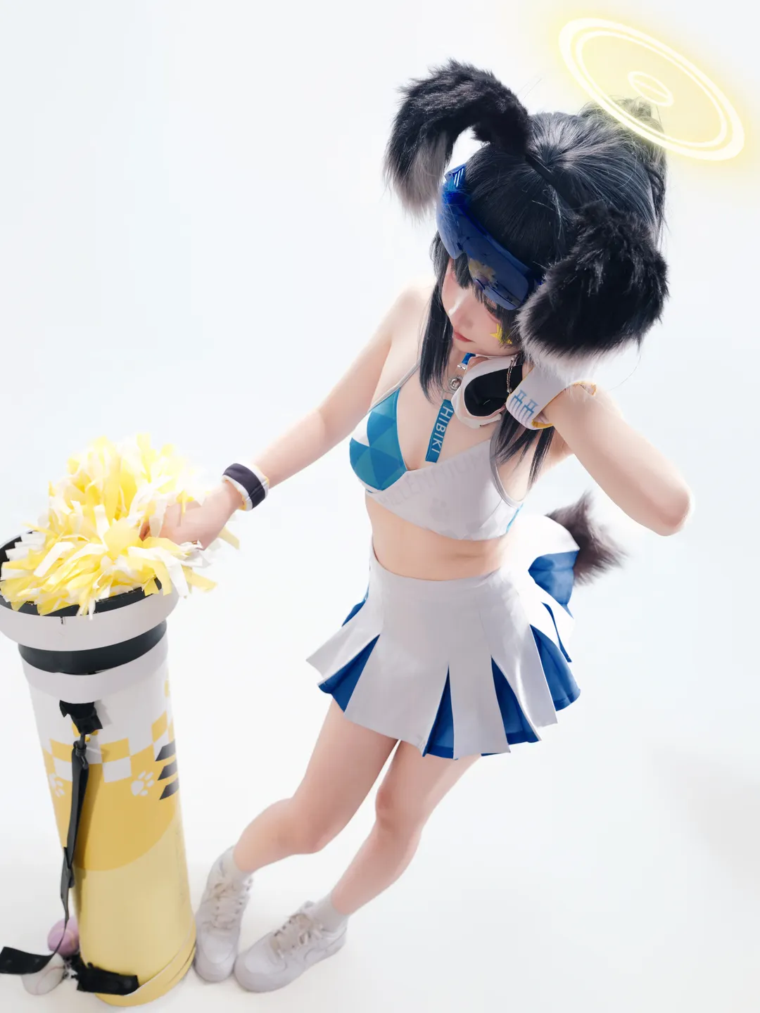 【猫冢响cos】蔚蓝档案中的啦啦队大狗勾 - 第 4 张