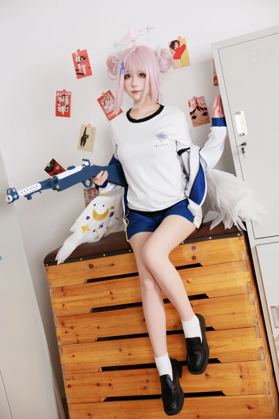 【蔚蓝档案未花cos】穿着运动服挥动棒球棍的快乐瞬间 - 第 3 张