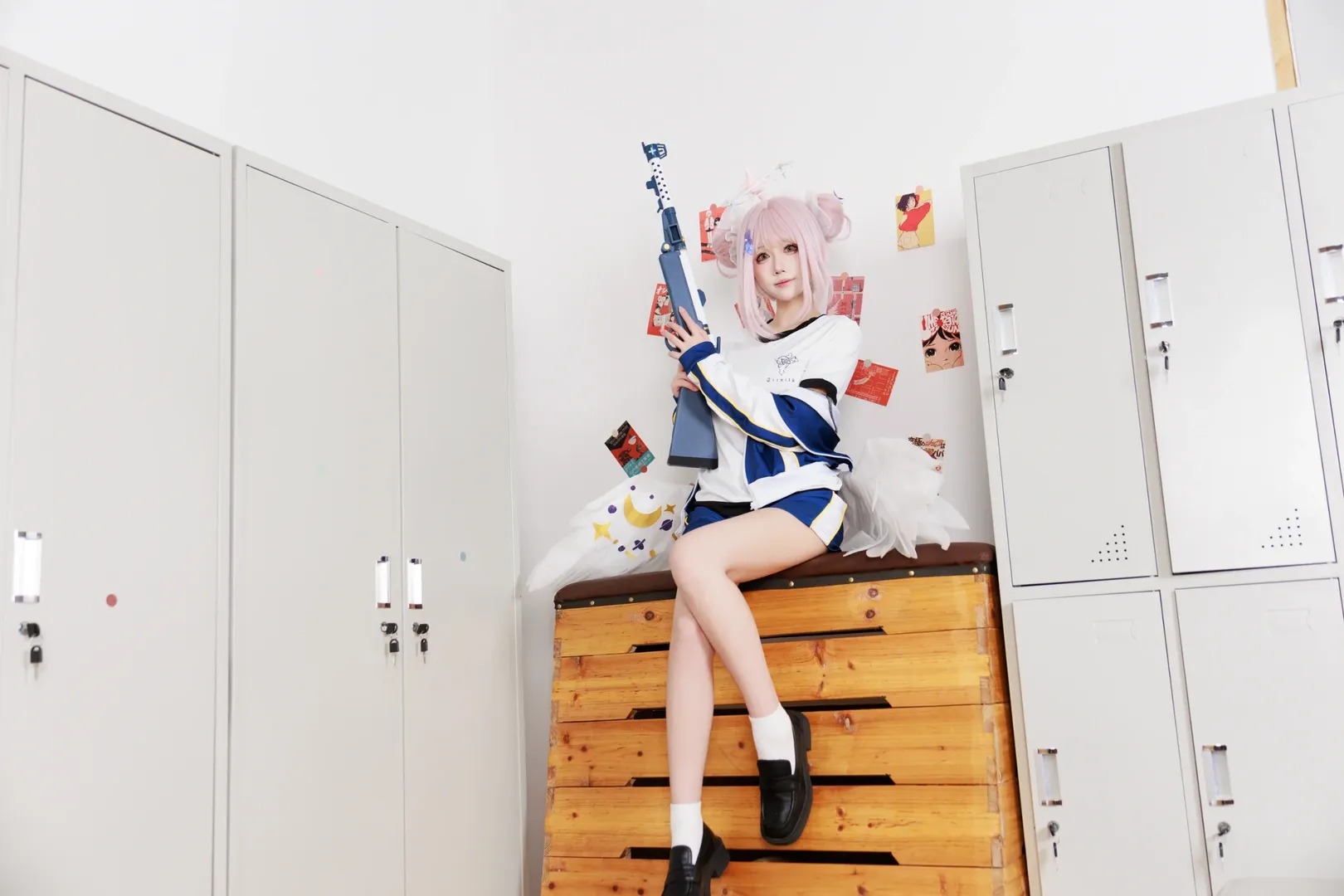 【蔚蓝档案未花cos】校园更衣室的运动风少女