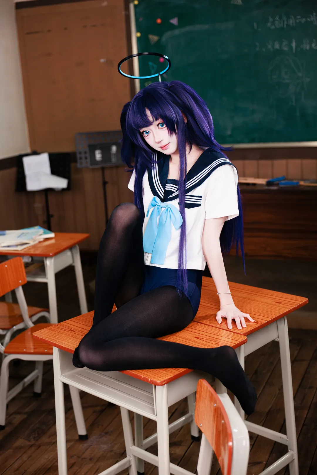 【优香cos】蔚蓝档案的日常，坐在课桌上的优香学姐