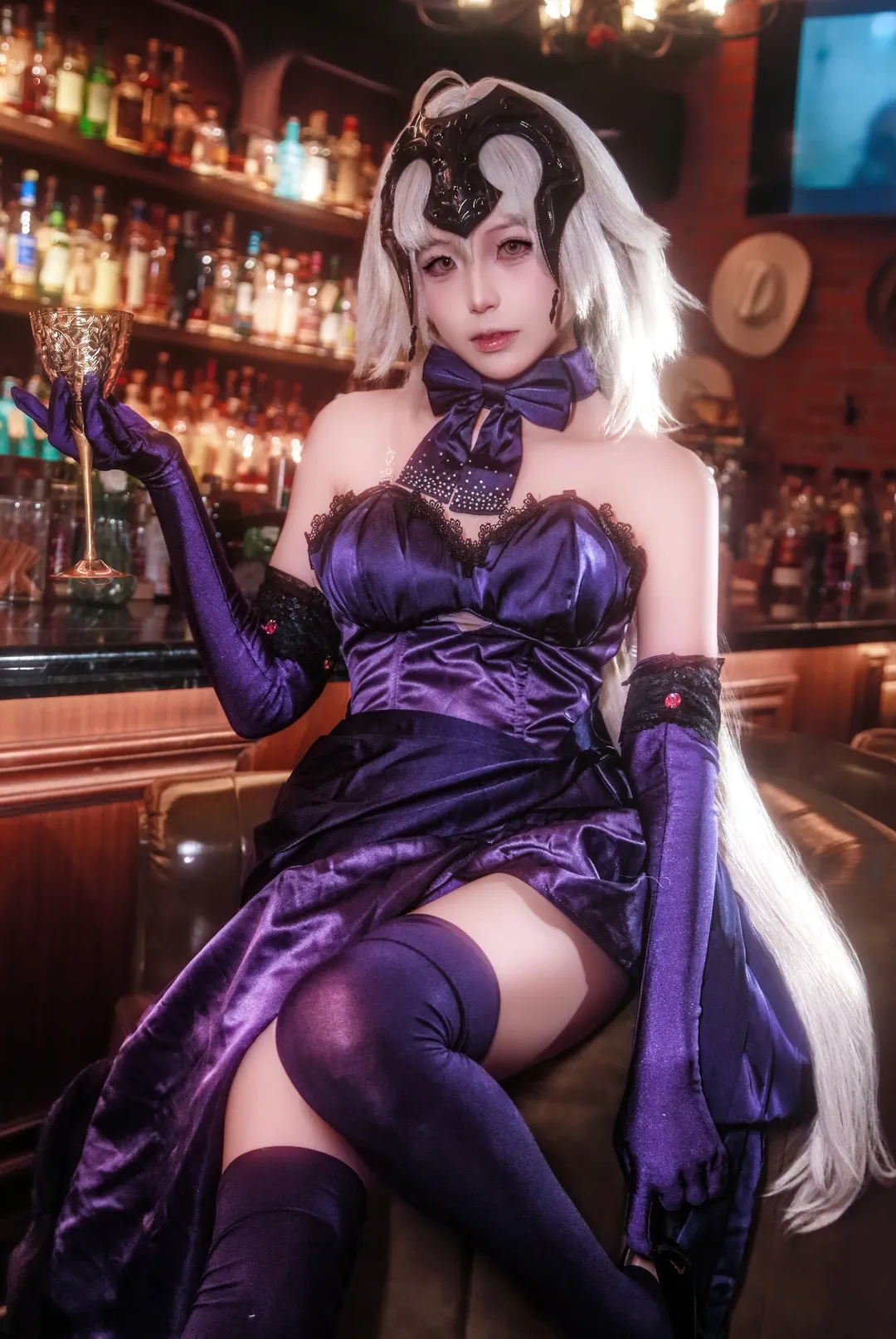 【黑贞cos】FGO醉贞，吧台微醺夜的独白 - 第 2 张