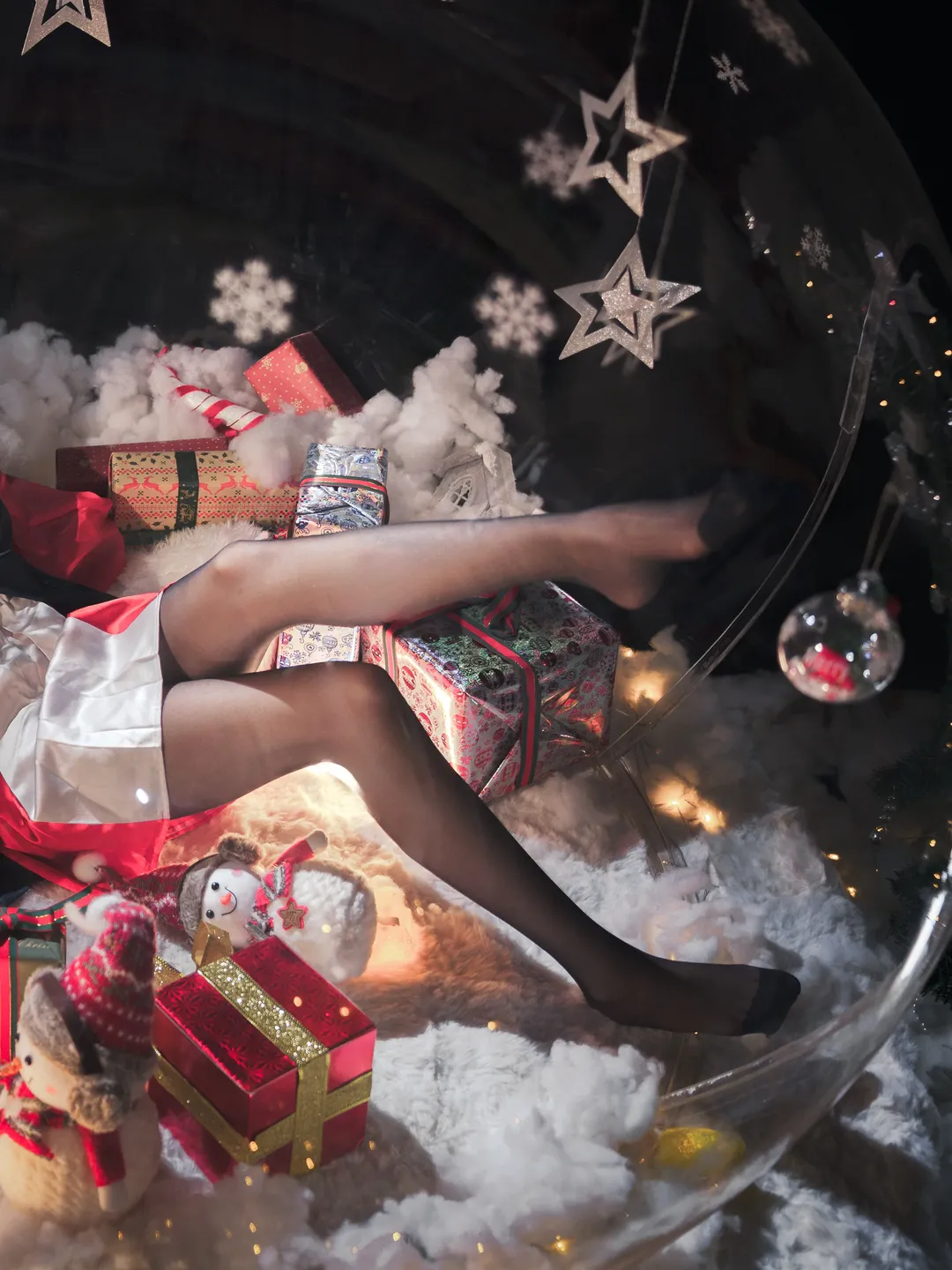 [Altria cosplay] Fate/Grand Order Santa Salter's Cold Glamour and Sensuality in a Snow Globe - Image 2
