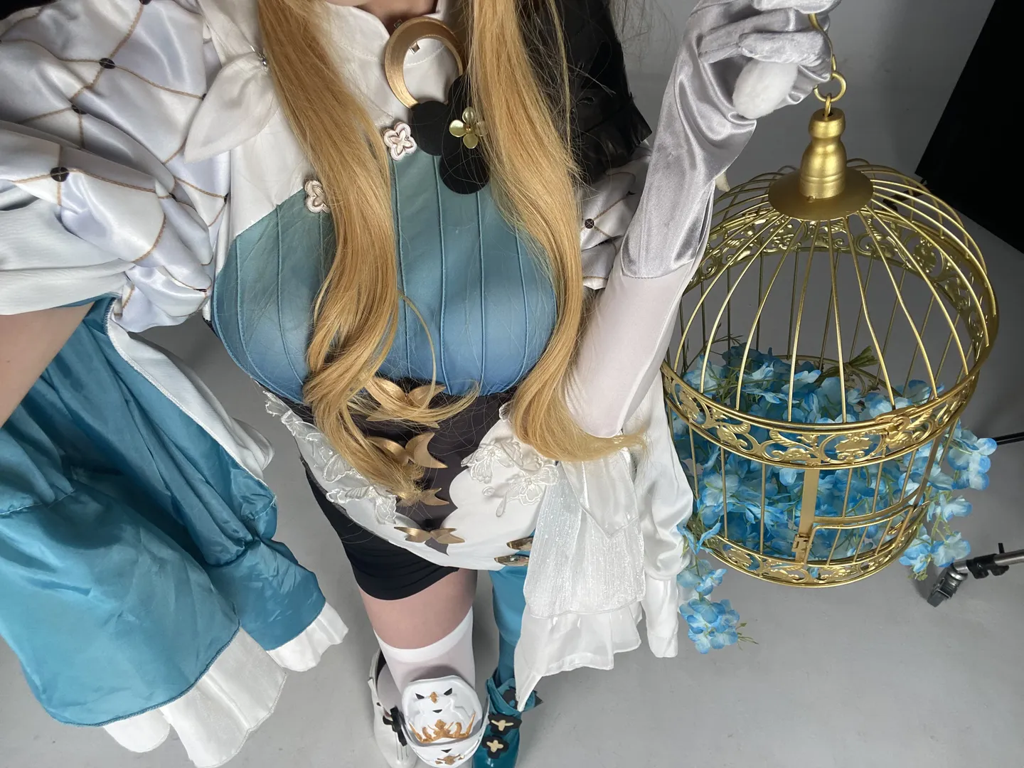 【艾蕾什基伽尔cos】白棚下的冥界女神，不对称设计的魅力