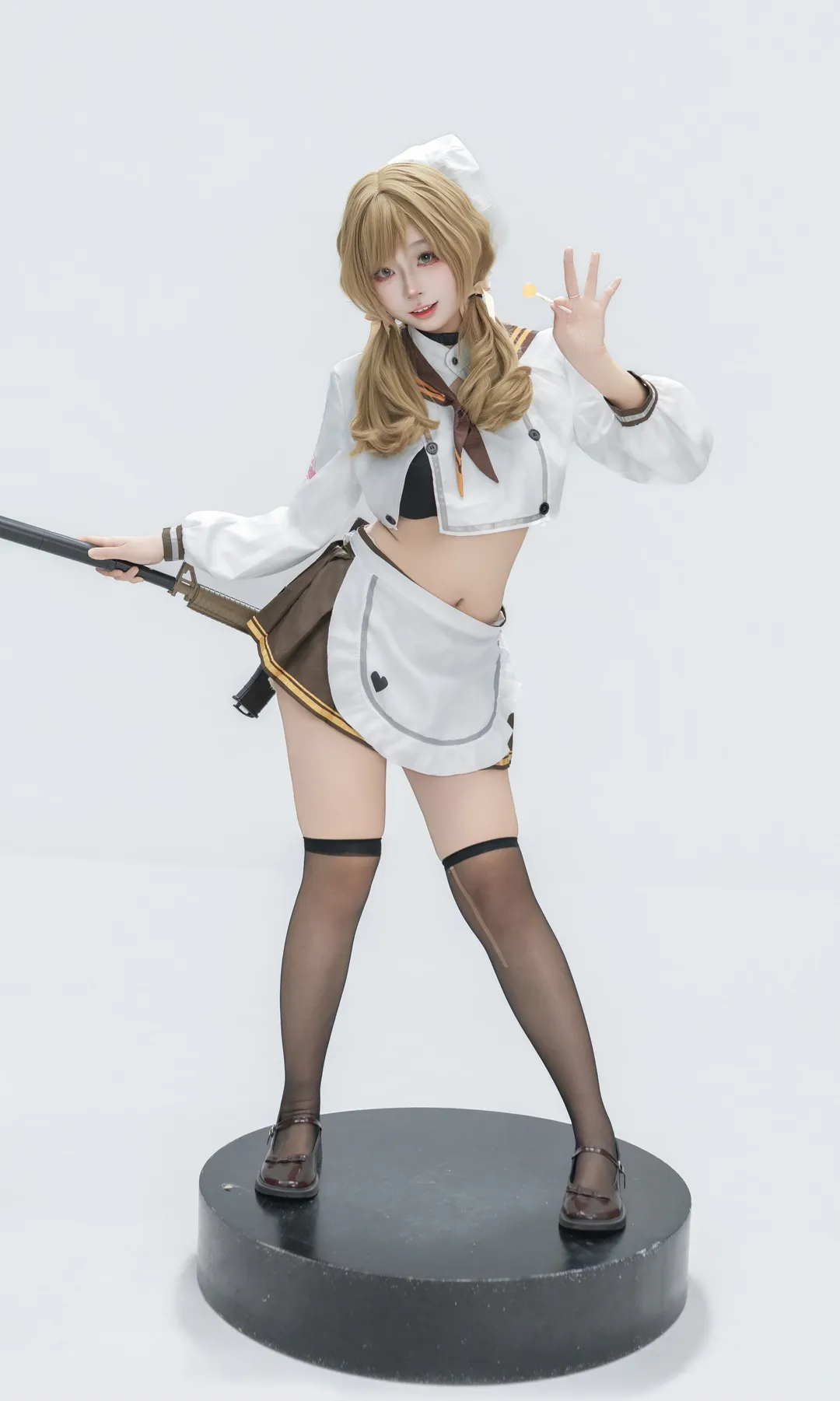 [Bready cosplay] Pastry Chef on Duty in Goddess of Victory: Nikke - Image 4