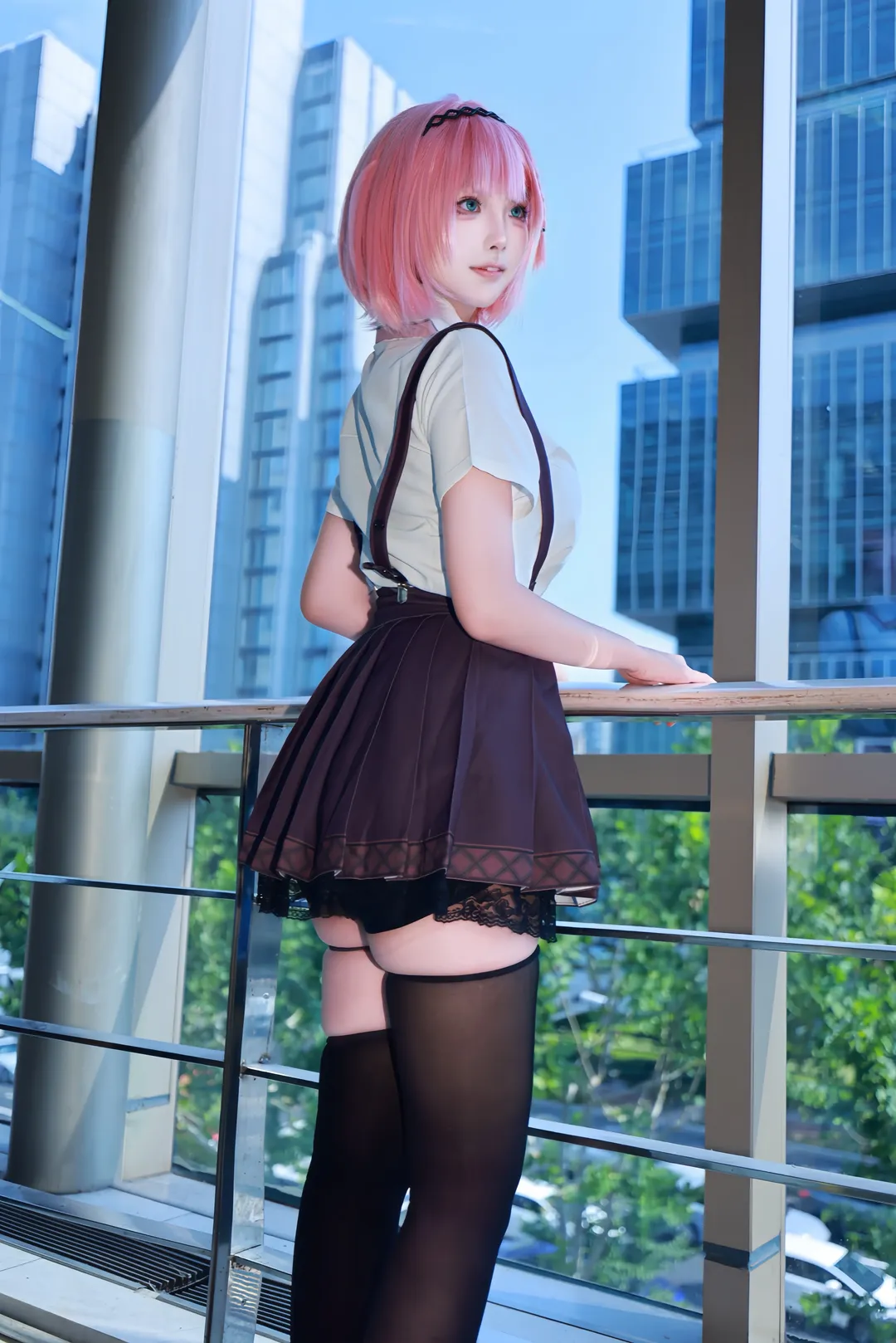 【谷风天音cos】天使纷扰的少女，玻璃幕墙前的随拍 - 第 4 张
