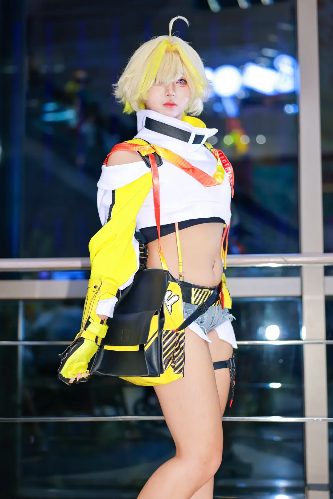 【伊莱格cos】胜利女神，赛场上的极速亮黄