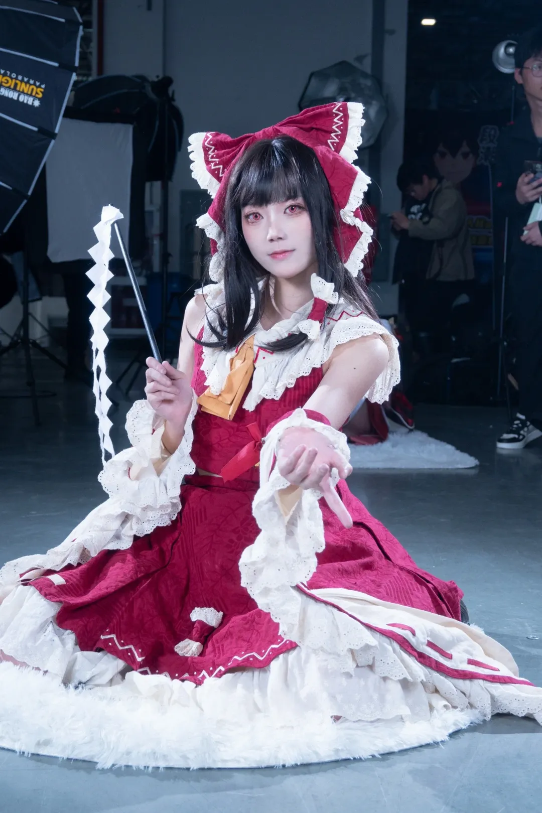 【博丽灵梦cos】漫展现场的贫穷巫女，记录真实东方project - 第 4 张