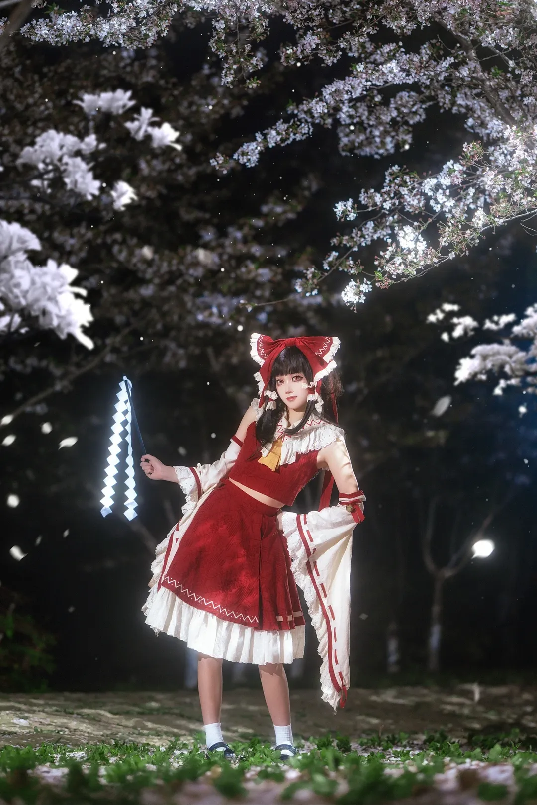 【博丽灵梦cos】夜樱下的红白巫女，春雪异变顺利结算！
