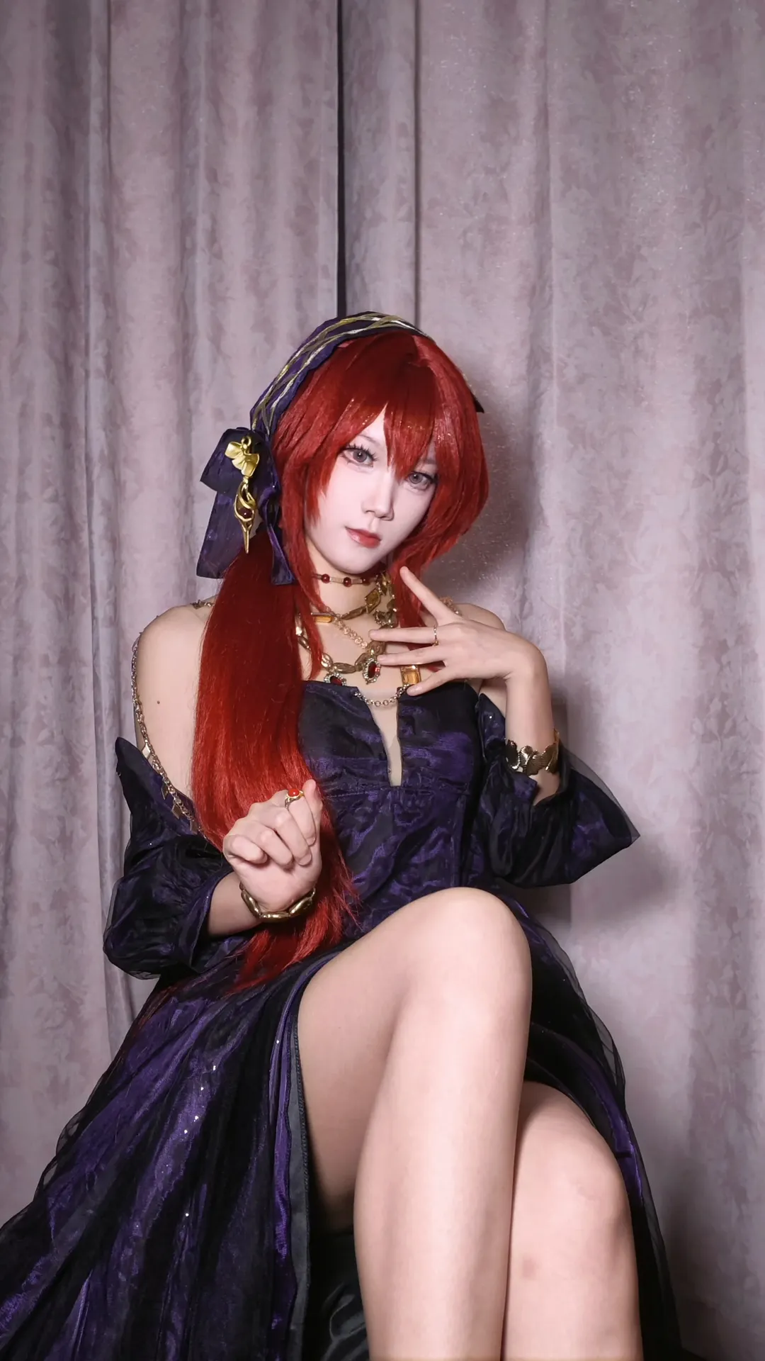 【42姐cos】明日方舟红发试妆，忘记戴角也有独特韵味 - 第 2 张