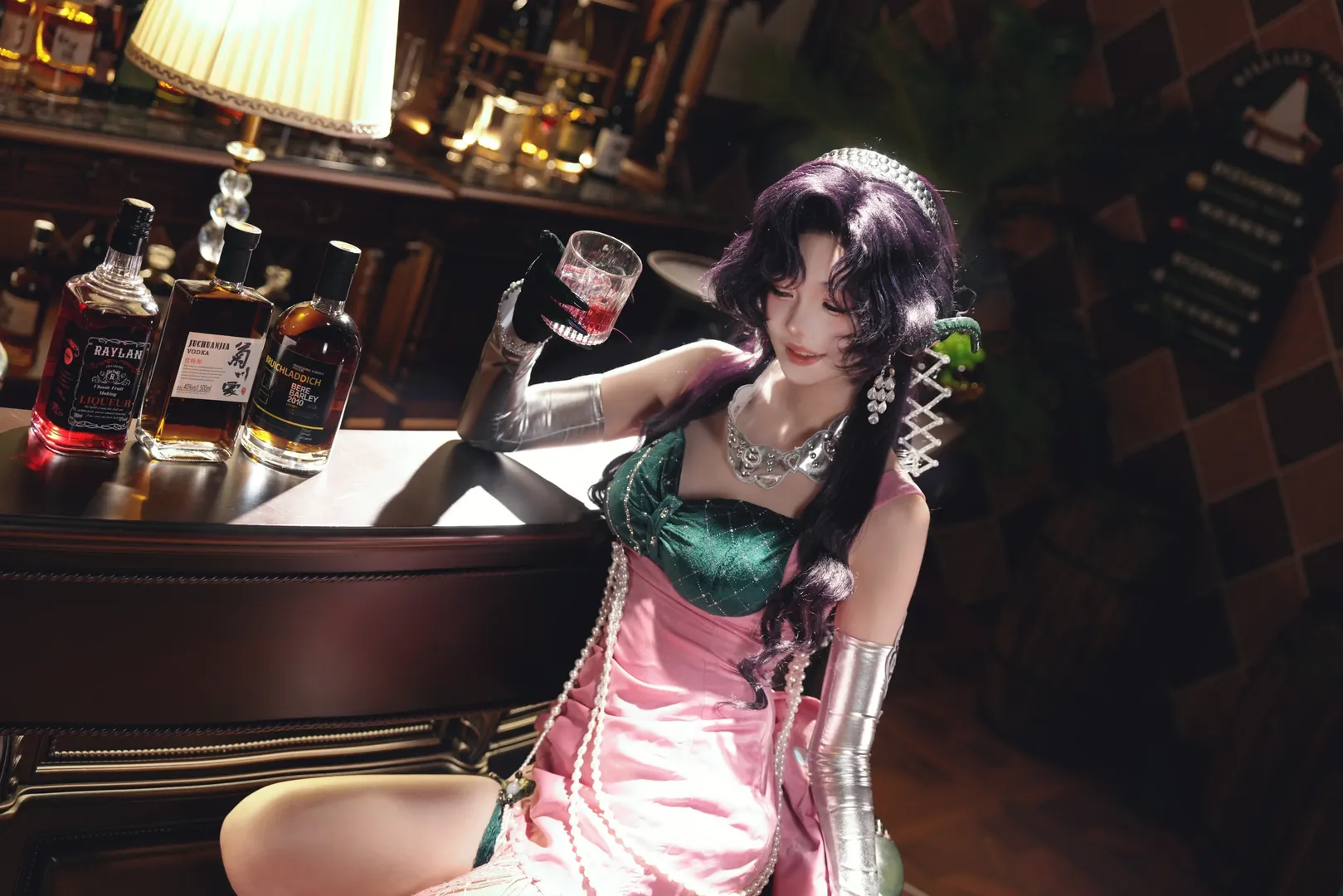 【天使娜娜cos】重返未来1999慵懒危险的蛇尾造型 - 第 7 张