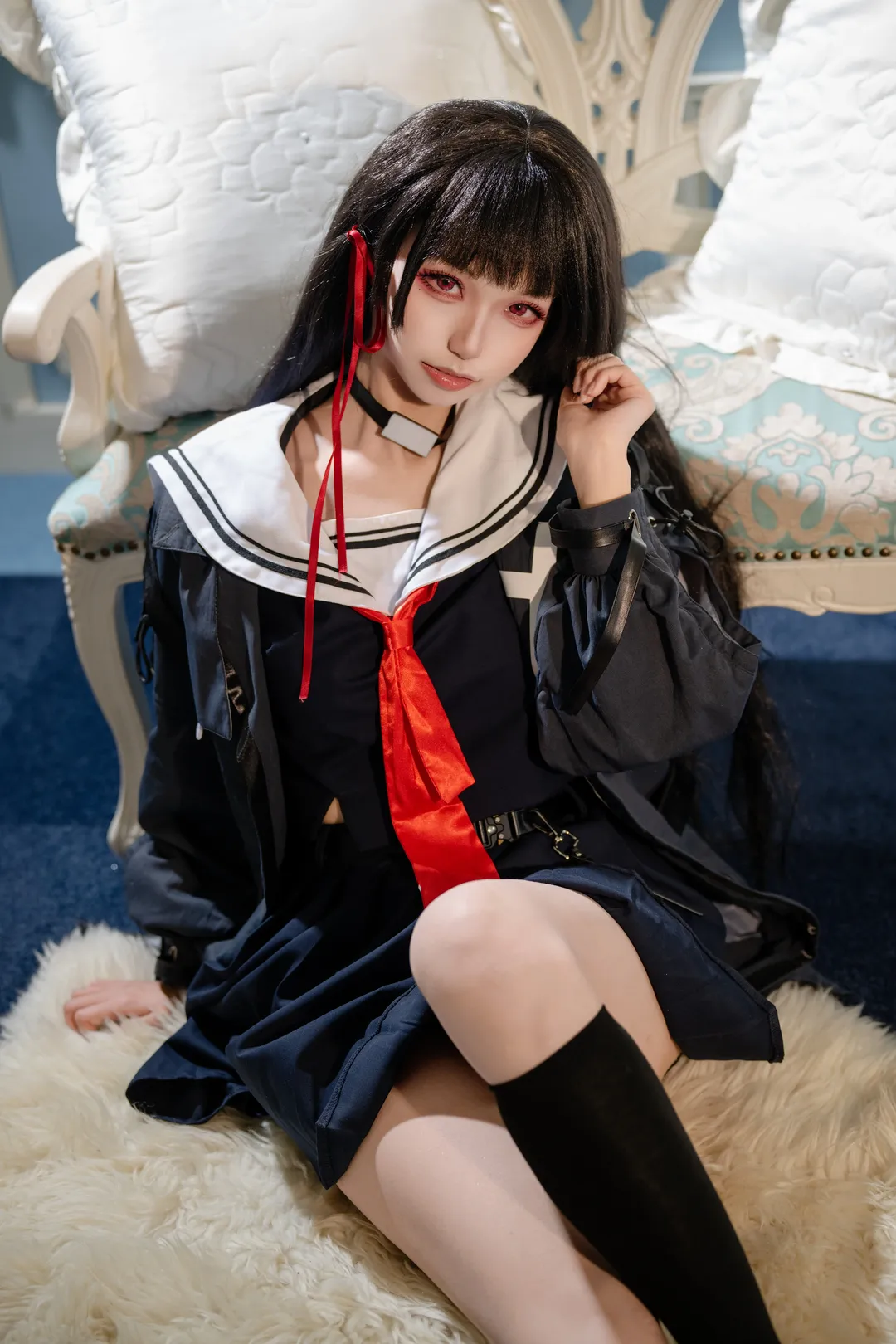 【千咲cos】鸣潮里的暗黑系少女，红眼黑发太有辨识度了 - 第 1 张