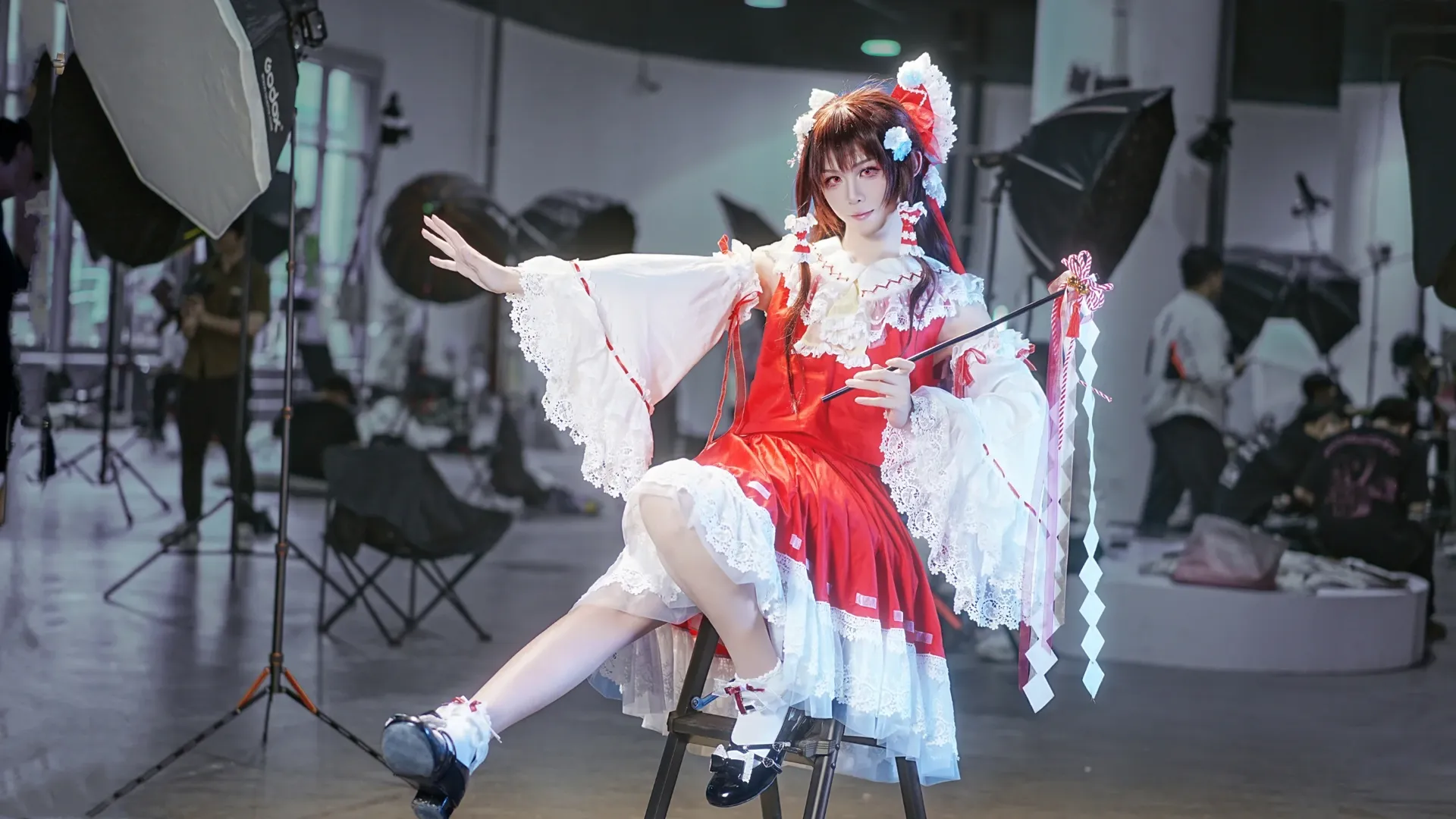 【博丽灵梦cos】东方Project 红白巫女的棚拍定格 - 第 1 张