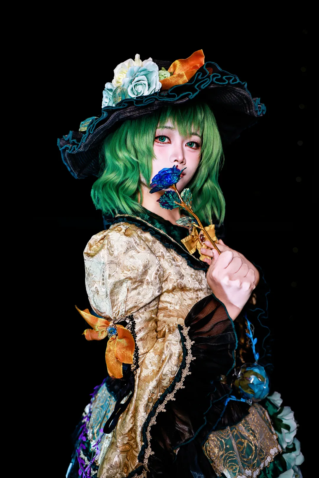 【古明地恋cos】东方project的妖怪少女，绿发与织锦的复古魅力