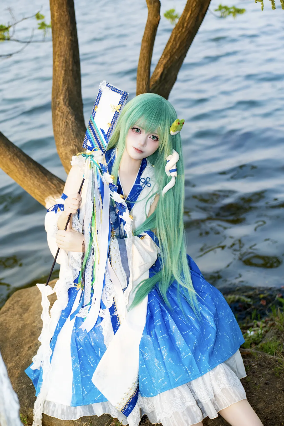 【東風谷早苗cos】守矢的巫女，湖邊的風與信仰 - 第 1 張