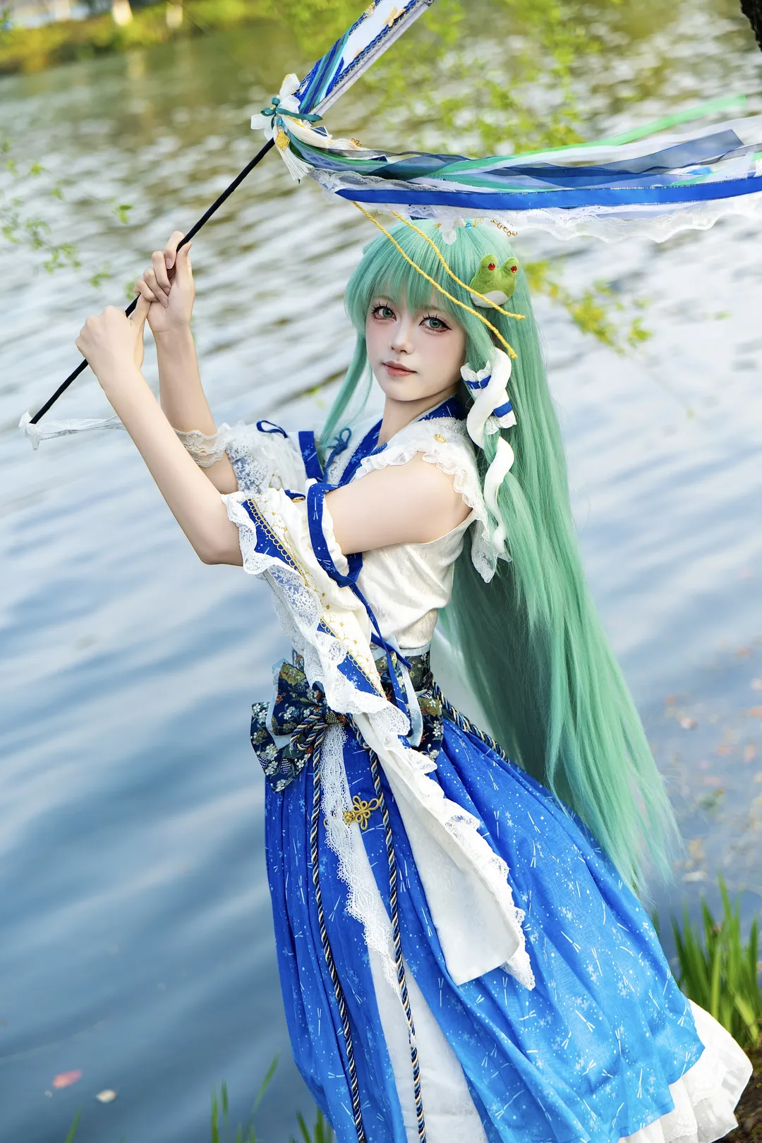 【东风谷早苗cos】守矢的巫女，湖边的风与信仰