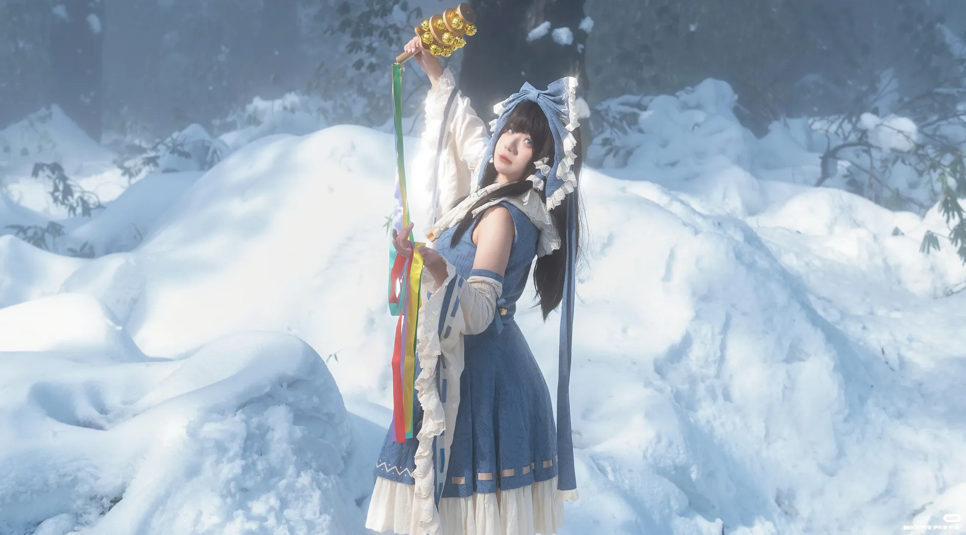 【博丽灵梦cos】冬雪与青色巫女，给雪人一点东方project震撼 - 第 2 张