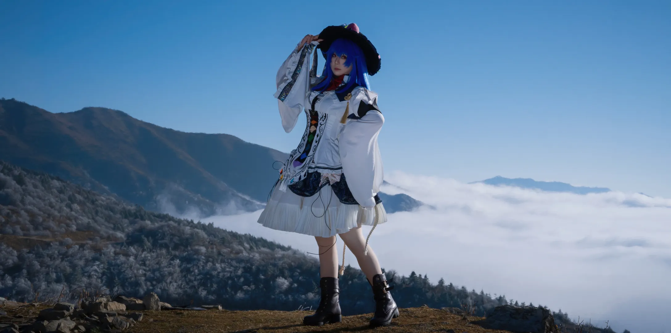 【比那名居天子cos】东方project的高山云海旅拍
